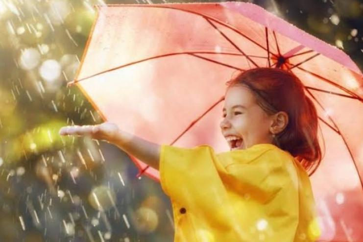 На Одещину йдуть дощі, грози та сильний вітер: оголошено погіршення погоди