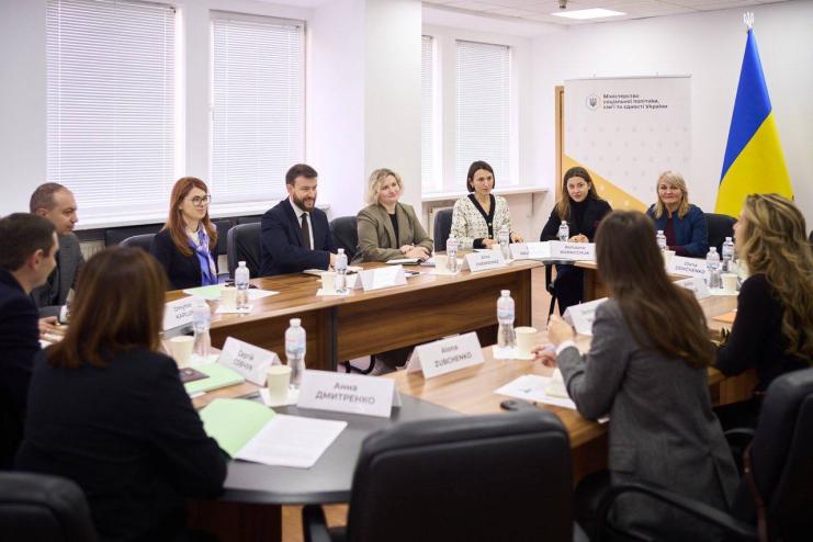 Мінсоцполітики та ООН переписують правила для жертв насильства