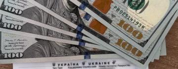 $500 — «на шоколадку»: на кордоні з Молдовою викрили двох хабародавців