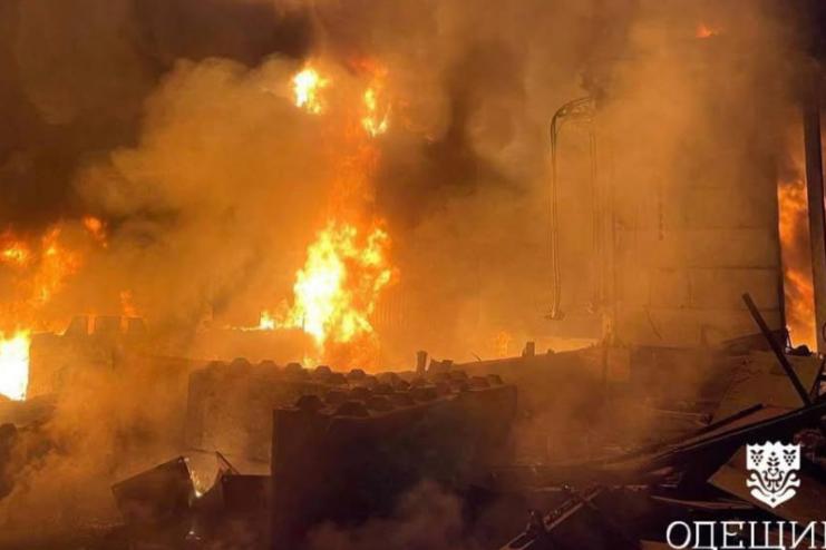 Вночі ворог масовано атакував енергетичну та портову інфраструктуру Ізмаїльського району