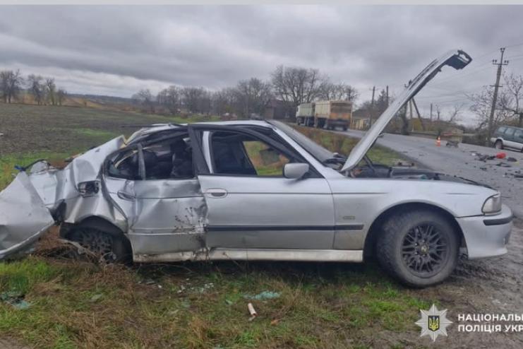 У ДТП під Подільськом постраждали водій і пасажир легковика