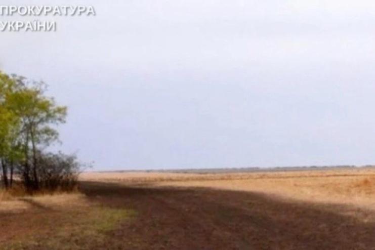 Спецпрокуратура Південного регіону повернула державі 2 гектари земель оборони, незаконно переданих у приватну власність