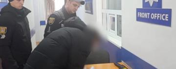 Поліцейські викрили та затримали 37-річного жителя Подільського району за незаконне поводження з бойовими припасами