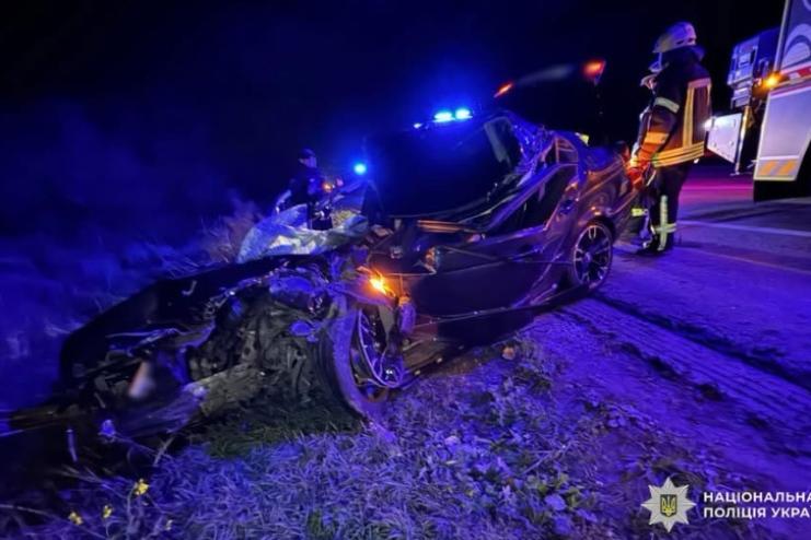 На Одещині загинула водійка BMW у зіткненні з вантажівкою