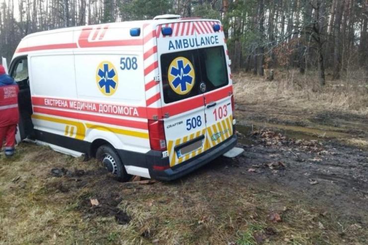 «Це питання життя»: депутати облради  ініціюють ремонт аварійних доріг Одещини, що затримують приїзд медиків