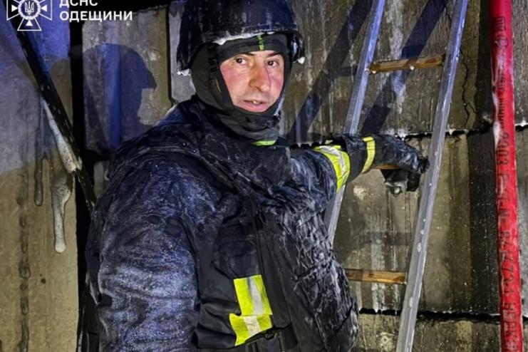 Нічна атака на Одещину: пожежу на енергооб’єкті оперативно ліквідували