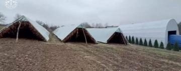 В Одесі викрили підпільний бізнес із незаконного виготовлення та продажу тютюну: вилучено понад 9 тонн продукції