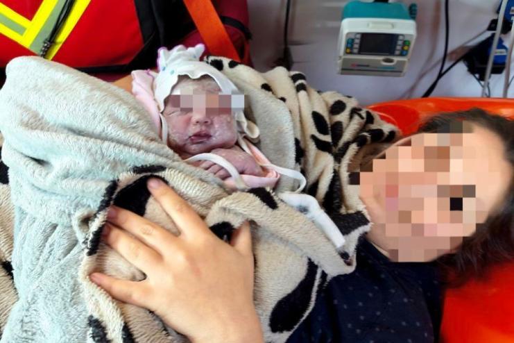 На Одещині немовля народилося прямо в автомобілі швидкої допомоги