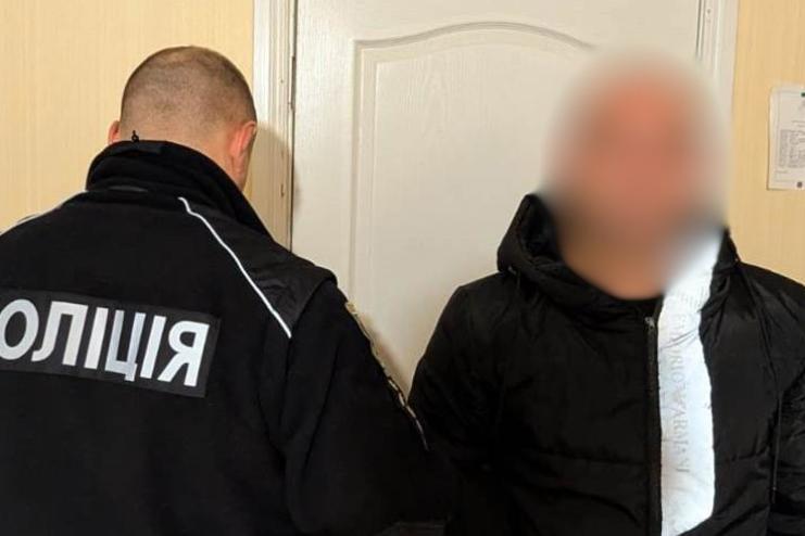 У Саратській громаді під час застілля гість ледь не вбив господаря ножем