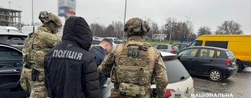 В Одесі знешкодили міжрегіональний канал збуту зброї