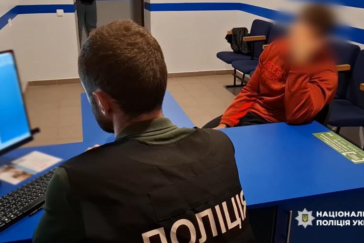 Розбій серед білого дня: у Білгороді-Дністровському судитимуть чоловіка за напад на неповнолітнього