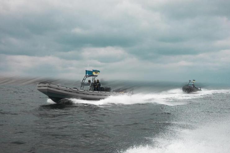 Операція посеред моря: медики ГУР врятували важкопораненого бійця в екстремальних умовах