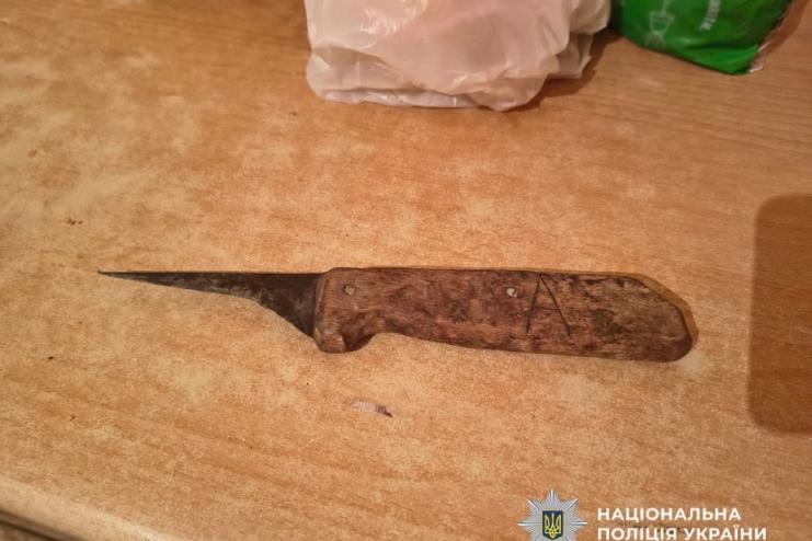 В Ізмаїльському районі судитимуть чоловіка, який завдав онуку тяжкого ножового поранення