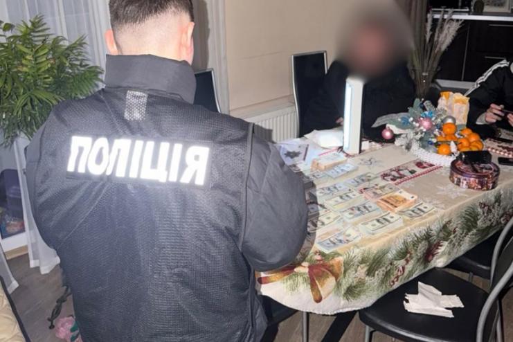 В Одесі викрили лікарку, яка вимагала $1600 за оформлення інвалідності