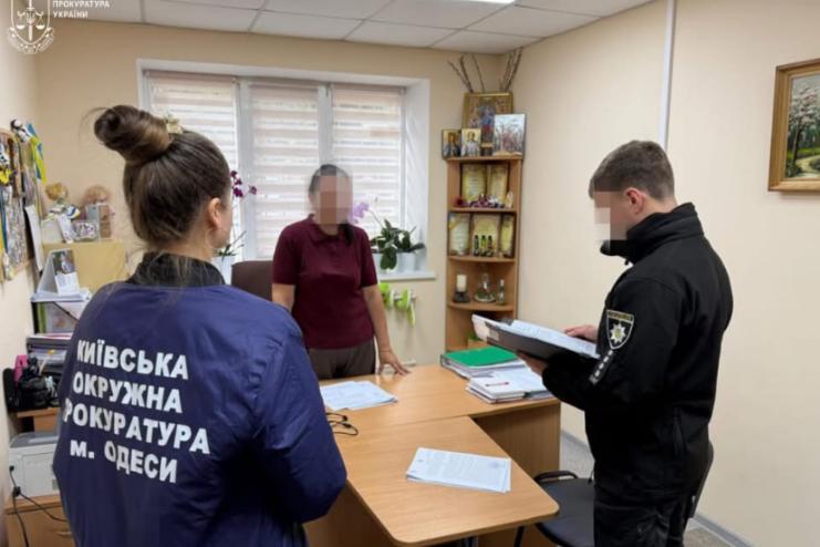 Закупівля електроенергії для шкіл і садочків за завищеними цінами: справу директорки КУ передано до суду