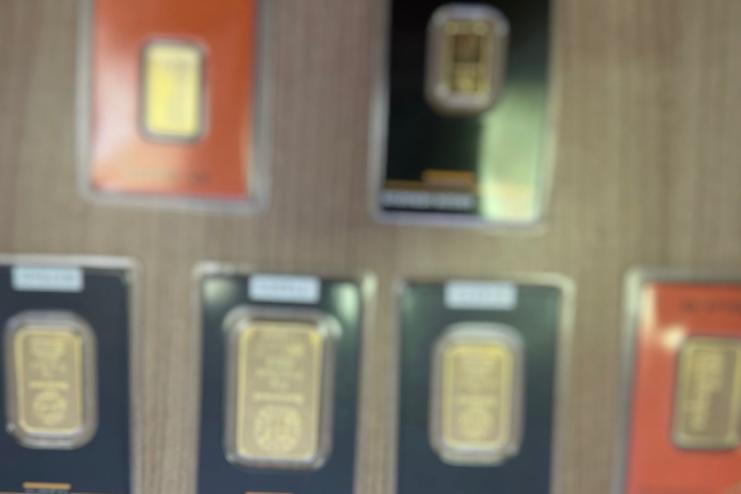 Золото серед валіз: у пункті пропуску «Паланка» в автобусі з України виявили коштовні злитки