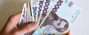 Мінімальна зарплата може зрости до понад 12 тисяч гривень: у парламенті зареєстровано законопроєкти про соцстандарти на 2026 рік