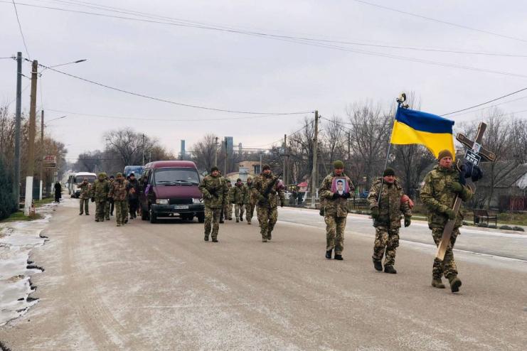 Світла пам’ять Герою з Бессарабії: Арциз живим коридором вшанував полеглого воїна Олександра Гечева