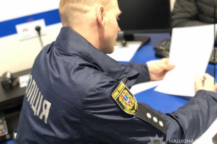 Продавав фіктивні талони на пальне: поліцейські відправили на лаву підсудних жителя Білгород-Дністровського району за шахрайство