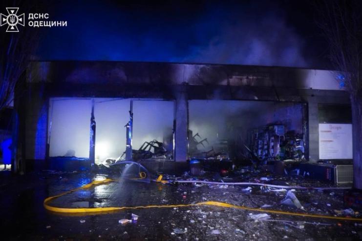 Вночі ворог атакував Одесу та район ударними безпілотниками