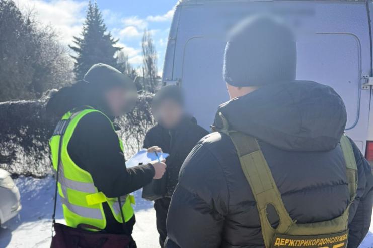 На Одещині громадянина рф затримали за спробу незаконно переправити українця до Молдови за 9600 доларів