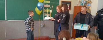 На Болградщині поліцейські привітали сина загиблого колеги Максима Магла