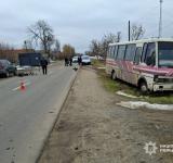Виїхав із узбіччя та врізався в автобус: на Одещині сталася смертельна аварія