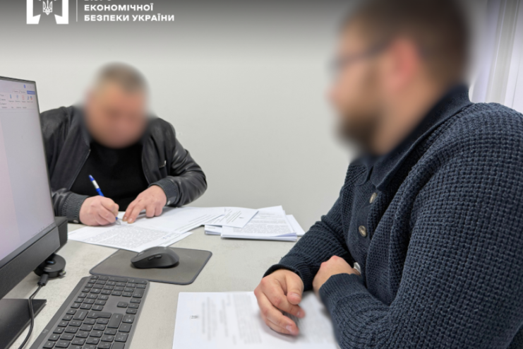 10 тисяч доларів за «потрібне рішення»: в Одесі задокументували спробу підкупу детектива БЕБ