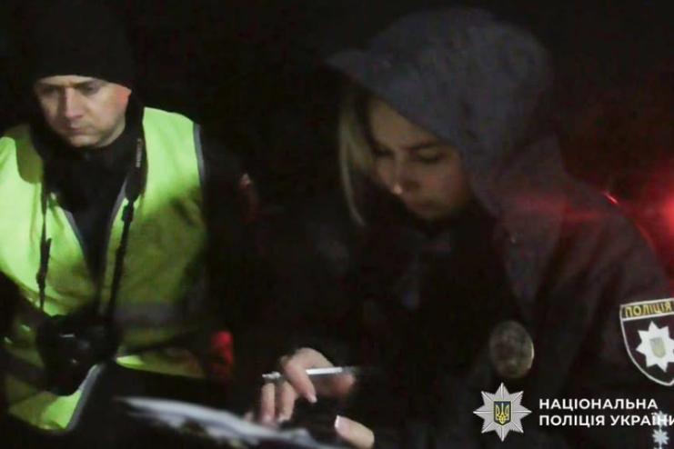 Поліцейські повідомили про підозру двом чоловікам за стрілянину та побиття односельця