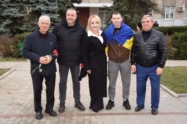 Саратщина зустріла Захисника, який повернувся з російського полону