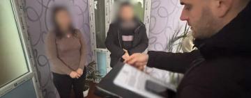 Понад 1,6 млн грн збитків під час закупівлі пелетів: поліцейські повідомили бухгалтерці відділу освіти однієї з міськрад про підозру