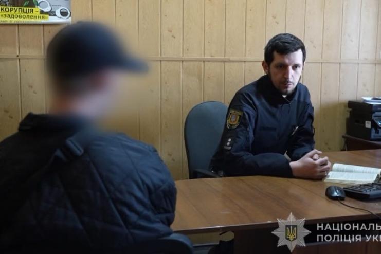 Поліцейські оперативно встановили та затримали чергового палія автівок в Одесі