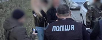 В Одесі викрили освітянку на хабарі: за «закриття» боргів вимагала 15 тисяч гривень