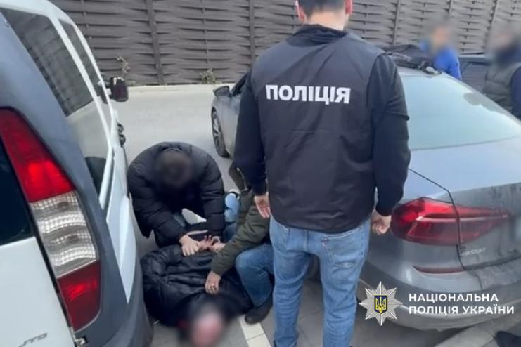 300 тисяч за «тихе місце»: в Одесі затримали посадовця РТЦК, який обіцяв перевести військового з передової