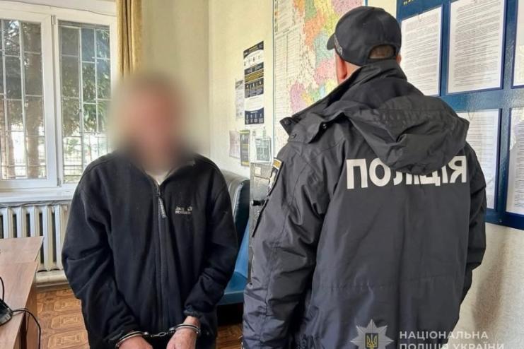 Побутовий конфлікт закінчився ножовим пораненням: на Одещині чоловіка взяли під варту