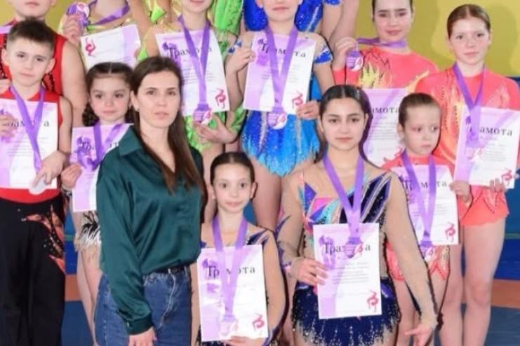 Юні акробати з Арциза вибороли 36 медалей на обласному турнірі