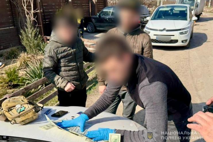 2 500 доларів за «тихе місце»: на Одещині викрили військового, який торгував службою в тилу