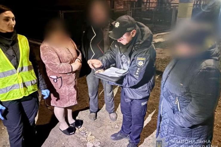 У Березівці поліцейські встановили чоловіка, який вчинив наругу над державним прапором України