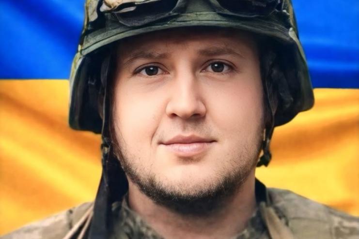 Сарата провела в останню путь Захисника України Романа Ілюхіна