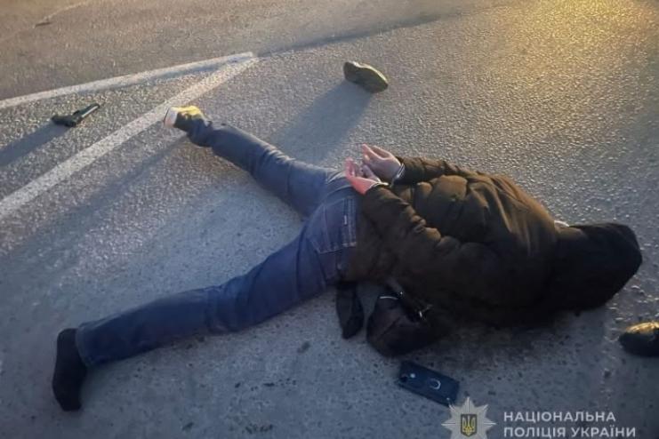 В Одесі двох чоловіків засудили до 10 років за розбійний напад на молодика