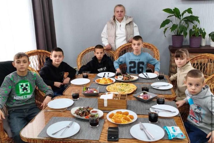 Сім’я Чернєвих із Бессарабського прийняла до родини ще двох дітей