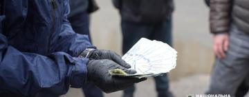 10 тисяч доларів за «вирішення питання»: на Одещині викрили військовослужбовця у зловживанні впливом