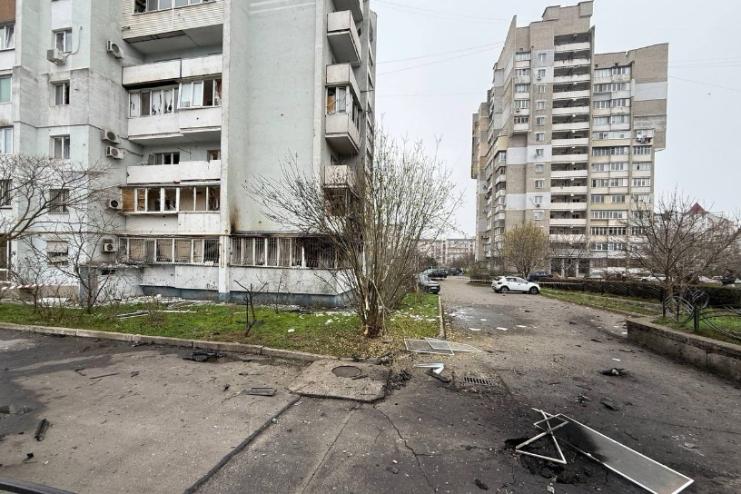 У Чорноморську внаслідок нічної атаки пошкоджено житлові будинки та інфраструктуру