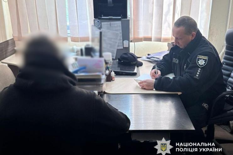 Погрожував підірвати себе гранатoю: в Одесі чоловіка судитимуть за неправдивий виклик поліції