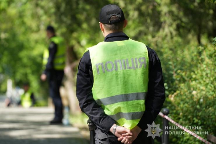 Напередодні поминальних днів поліція Одещини нагадала мешканцям про правила безпеки