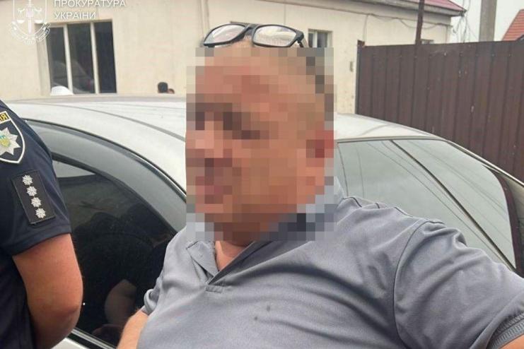 В Одесі до суду передали справу шахраїв, які видавали себе за волонтерів та ошукували військових ЗСУ