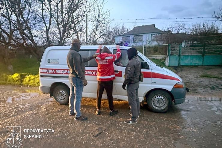 На Одещині водій «швидкої» продавав виїзд за кордон за $6 тисяч