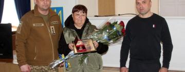 Матері захисника з Білгорода-Дністровського Олега Самборського вручили  посмертний орден