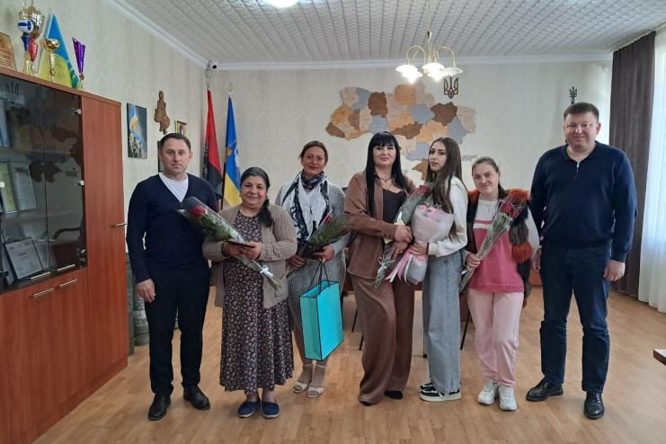 Три історії великого материнства: в Арцизі нагородили «Матерів-героїнь»