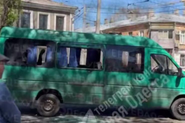 В Одесі невідомі напали на авто ТЦК: пошкоджено транспорт, є втеча військовозобов’язаних